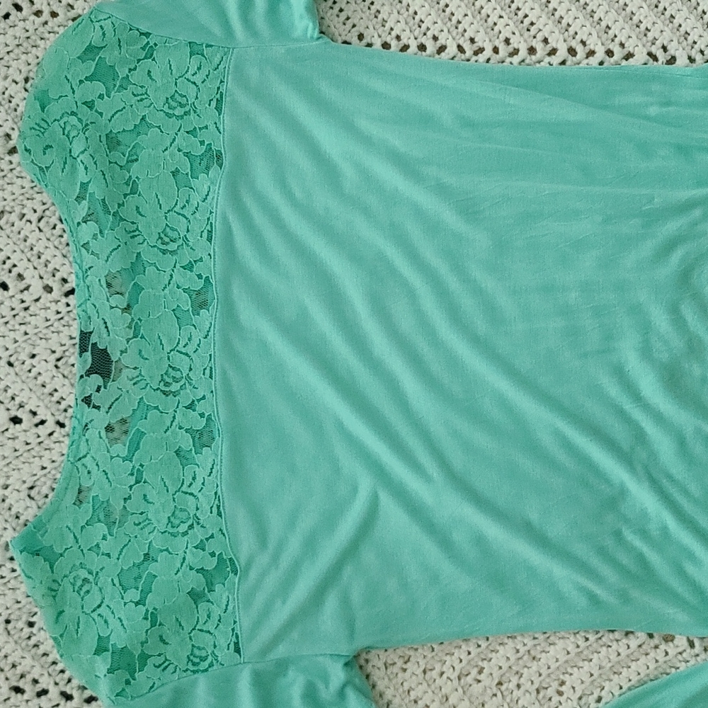 Mint green long sleeve lightweight top lace detail medium - Picture 6 of 8